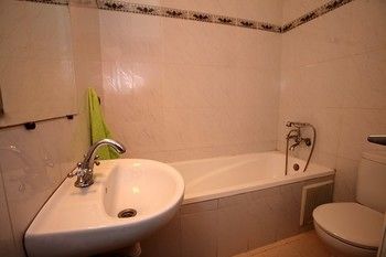 Imagen de la habitación del Hotel Ichbilia. Foto 8