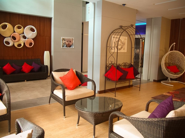 Imagen de los interiores del Hotel Icheck Inn Gems Center Silom. Foto 7