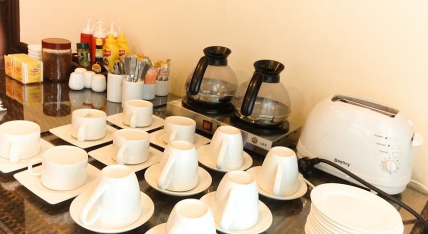 Imagen del bar/restaurante del Hotel Icheck Inn Residence Soi 2. Foto 3