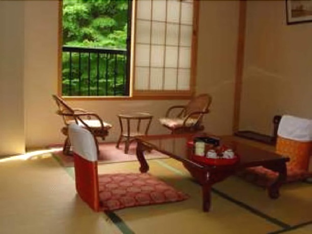 Imagen de la habitación del Hotel Ichigekan. Foto 9