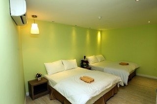 Imagen de la habitación del Hotel I-city. Foto 7