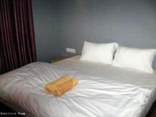 Imagen de la habitación del Hotel I-city. Foto 12