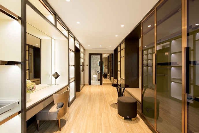 Imagen de la habitación del Hotel Icity Lakeview Saigon Villa. Foto 12