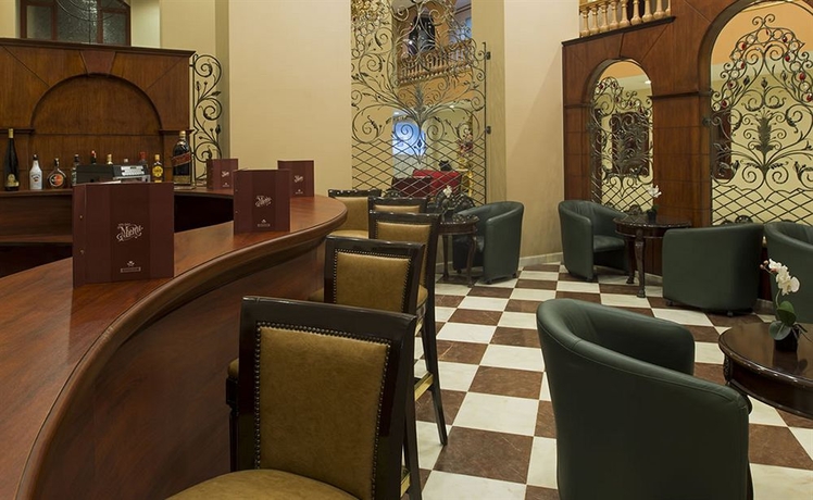 Imagen de los interiores del Hotel Ickale. Foto 5