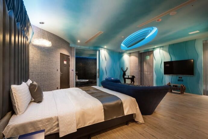 Imagen de la habitación del Hotel Icolour Villa. Foto 11
