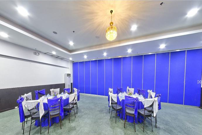 Imagen de los interiores del Hotel Icon Hotel Timog. Foto 15