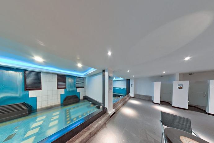 Imagen de la piscina del Hotel Icon Hotel Timog. Foto 19