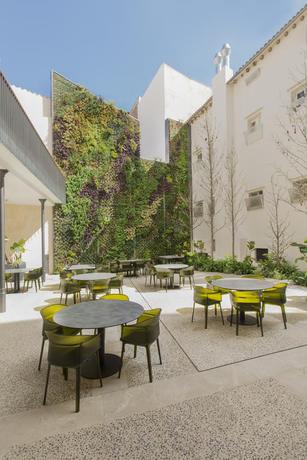 Imagen del bar/restaurante del Hotel Icon Rosetó. Foto 3