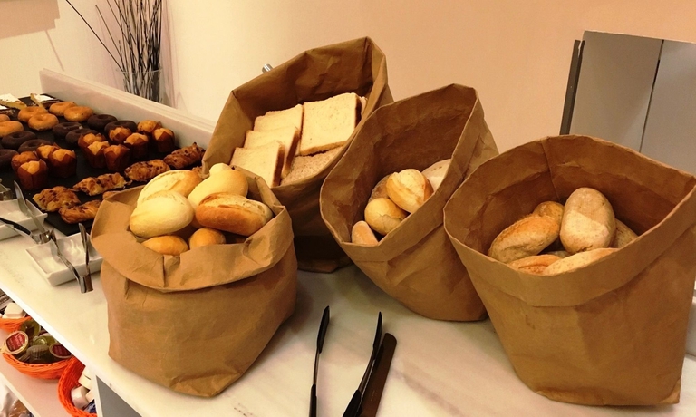 Imagen del bar/restaurante del Hotel Icon Wipton. Foto 3