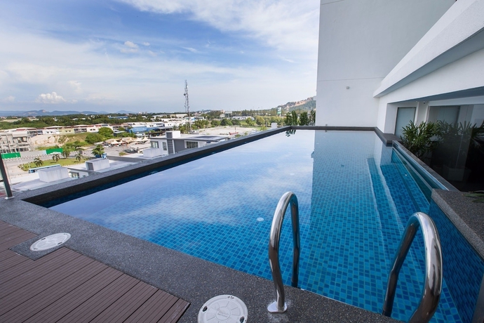 Imagen de la piscina del Hotel Iconic Hotel Penang. Foto 19