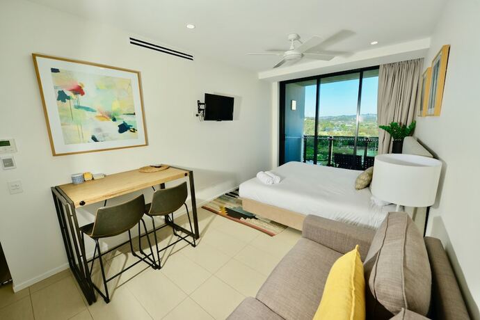 Imagen de la habitación del Hotel Iconic Kirra Beach Resort. Foto 13