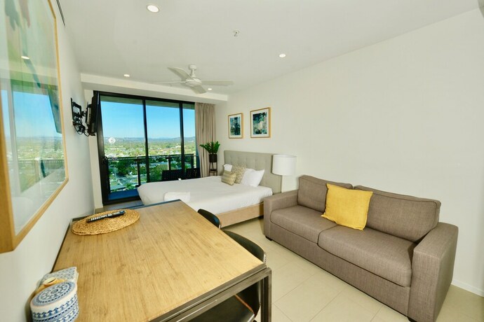 Imagen de la habitación del Hotel Iconic Kirra Beach Resort. Foto 17