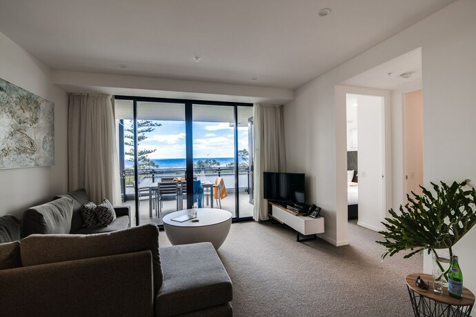 Imagen de la habitación del Hotel Iconic Kirra Beach Resort. Foto 27