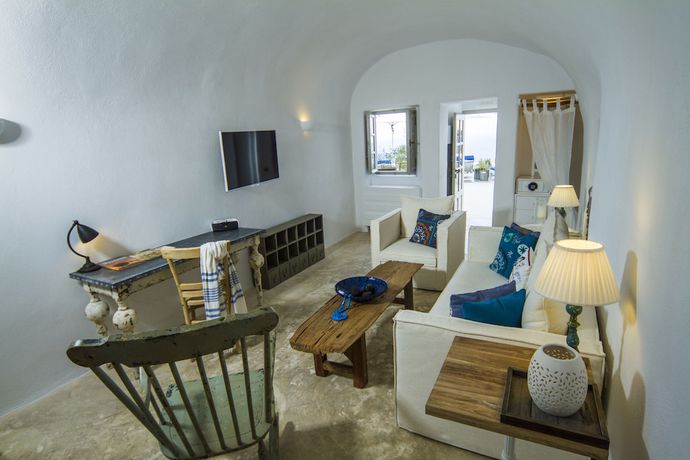 Imagen de la habitación del Hotel Iconic Santorini by Sandglass. Foto 11
