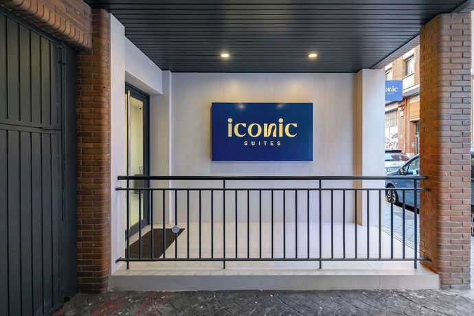 Imagen de los exteriores del Hotel Iconic Suites. Foto 7