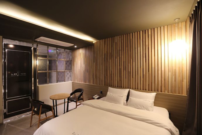 Imagen de la habitación del Hotel Idea Hotel. Foto 6