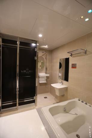 Imagen de la habitación del Hotel Idea Hotel. Foto 16