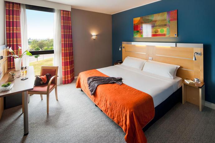 Imagen de la habitación del Hotel Idea Milano San Siro. Foto 3