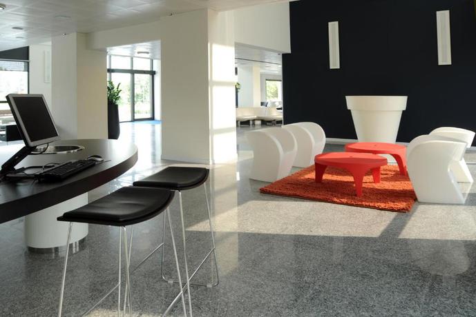 Imagen de los interiores del Hotel Idea Milano San Siro. Foto 10