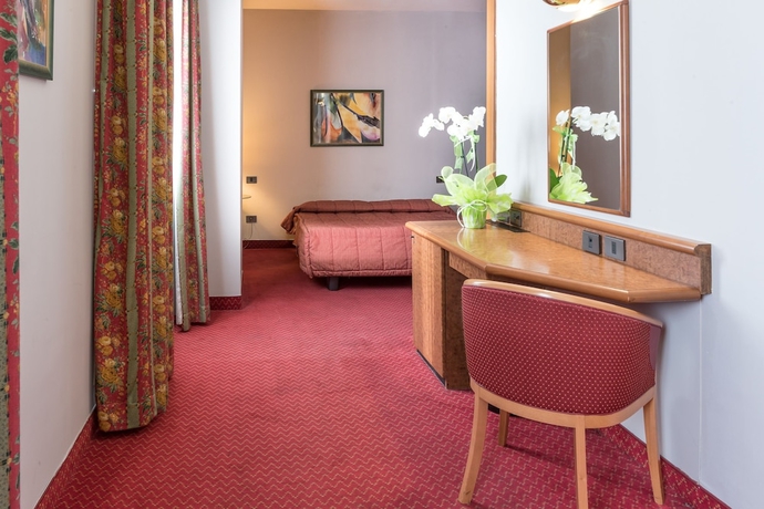 Imagen de la habitación del Hotel Idea Piacenza. Foto 11