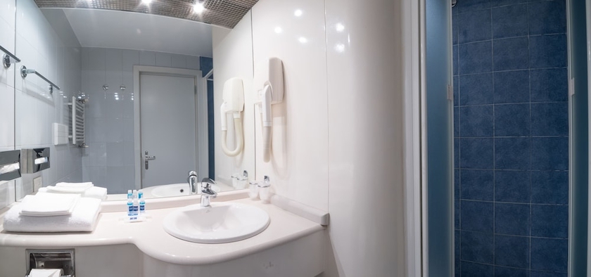 Imagen de la habitación del Hotel Idea Piacenza. Foto 14