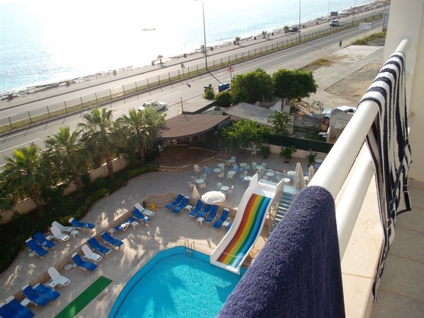 Imagen general del Hotel Ideal Beach. Foto 5