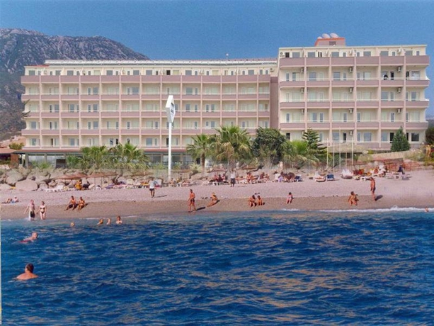 Imagen general del Hotel Ideal Beach. Foto 9