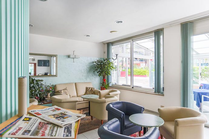 Imagen de los interiores del Hotel Ideal Bianchini. Foto 9