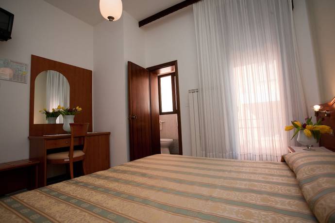 Imagen de la habitación del Hotel Ideal, Chioggia. Foto 15