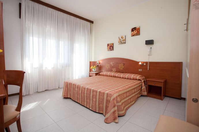 Imagen de la habitación del Hotel Ideal, Chioggia. Foto 16