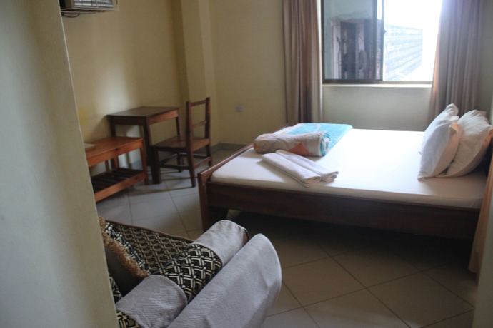 Imagen de la habitación del Hotel Ideal, DAR ES SALAAM. Foto 11
