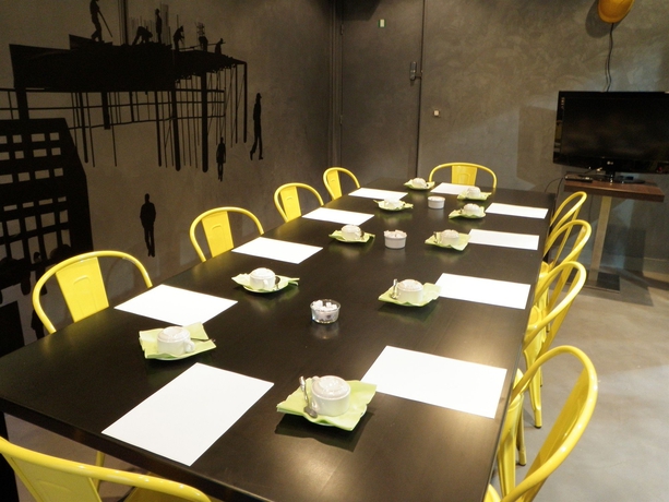 Imagen de los interiores del Hotel Ideal Design. Foto 8