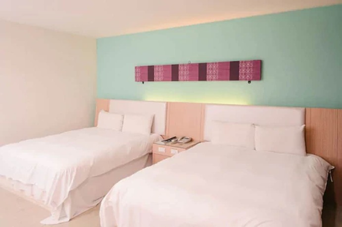 Imagen de la habitación del Hotel I-deal. Foto 19