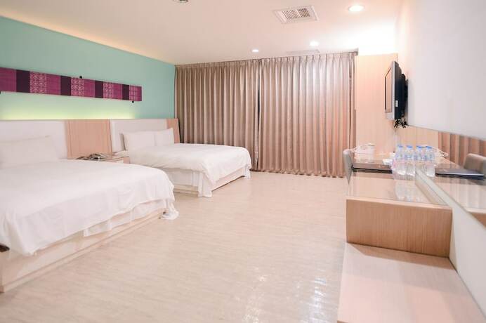 Imagen de la habitación del Hotel I-deal. Foto 24