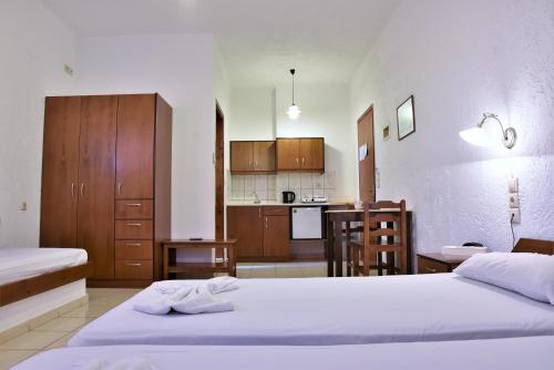 Imagen general del Hotel Ideal, Gournes. Foto 6
