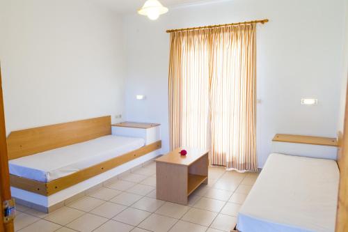 Imagen de la habitación del Hotel Ideal, Gournes. Foto 10