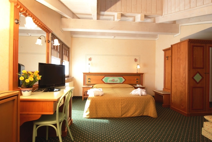 Imagen de la habitación del Hotel Ideal, Madonna di Campiglio. Foto 8