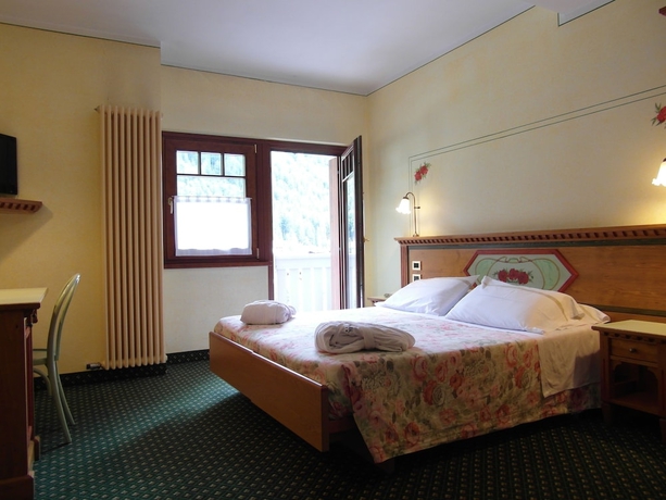 Imagen de la habitación del Hotel Ideal, Madonna di Campiglio. Foto 10
