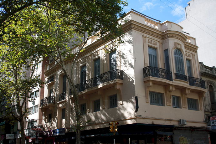Imagen de los interiores del Hotel Ideal, Montevideo. Foto 15