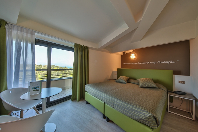 Imagen de la habitación del Hotel Ideal, Sirmione. Foto 14