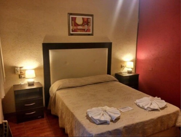Imagen de la habitación del Hotel Ideal, VILLA CARLOS PAZ. Foto 9