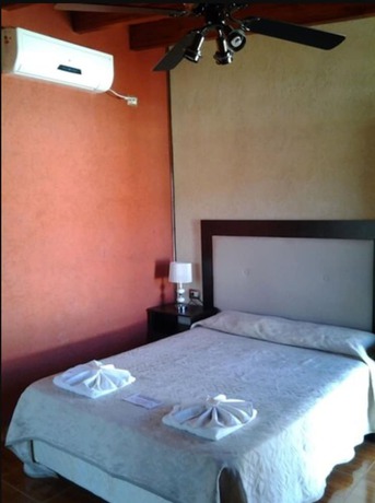 Imagen de la habitación del Hotel Ideal, VILLA CARLOS PAZ. Foto 11