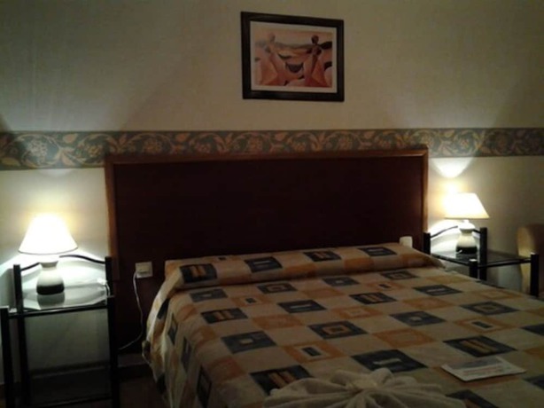 Imagen de la habitación del Hotel Ideal, VILLA CARLOS PAZ. Foto 12