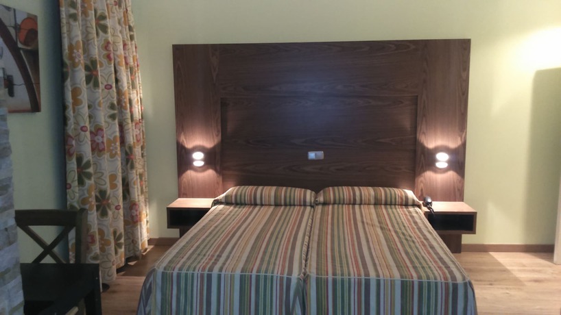 Imagen de la habitación del Hotel Ideal, Villarrobledo. Foto 4