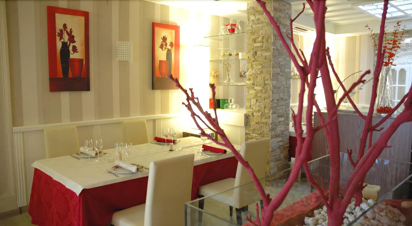 Imagen del bar/restaurante del Hotel Ideal, Villarrobledo. Foto 3