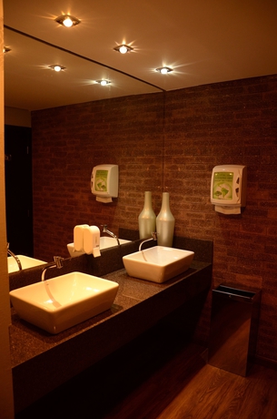 Imagen de la habitación del Hotel Ideali. Foto 10