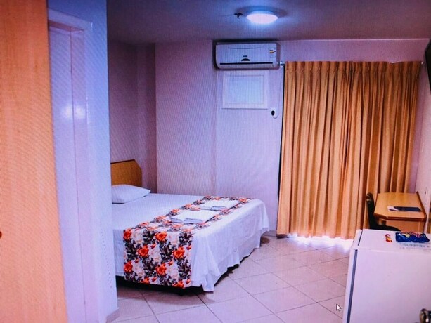 Imagen de la habitación del Hotel Ideals. Foto 27