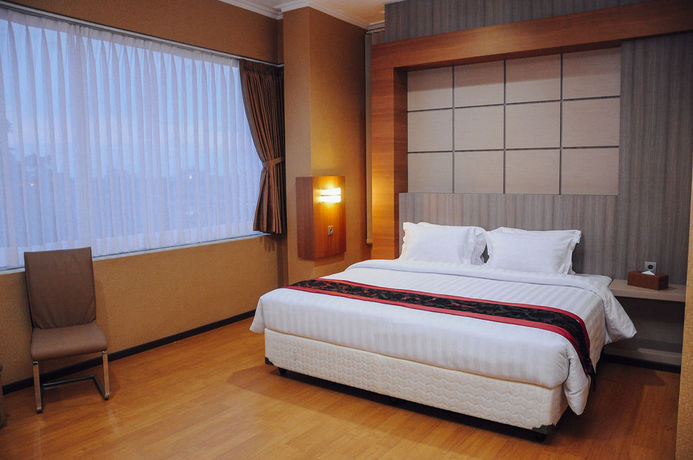 Imagen de los interiores del Hotel Idea's. Foto 13