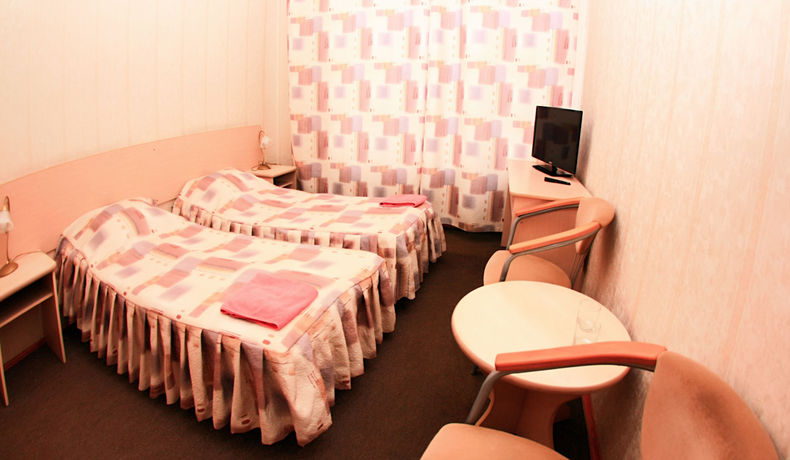 Imagen de la habitación del Hotel Idillia Inn. Foto 5