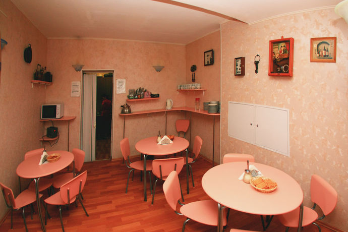 Imagen de la habitación del Hotel Idillia Inn. Foto 12